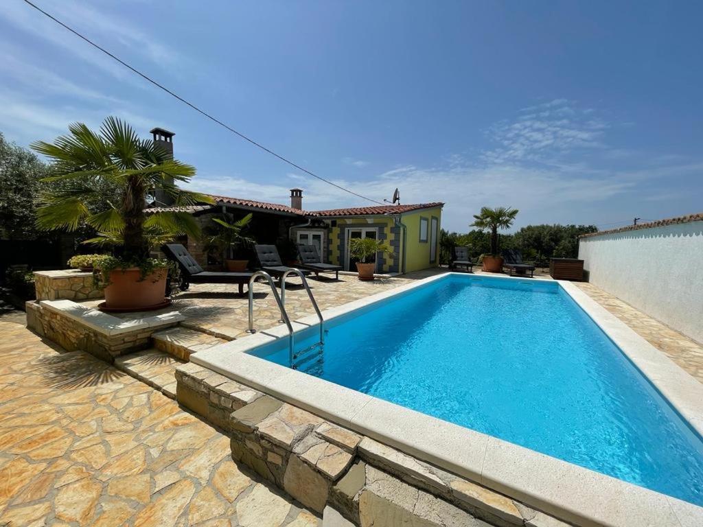 Holiday Home Bukovac Pula Exterior foto