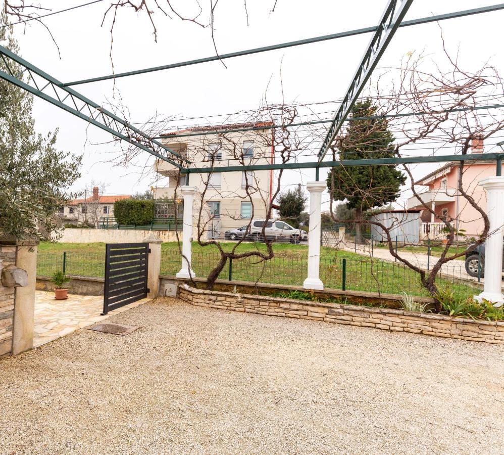 Holiday Home Bukovac Pula Exterior foto
